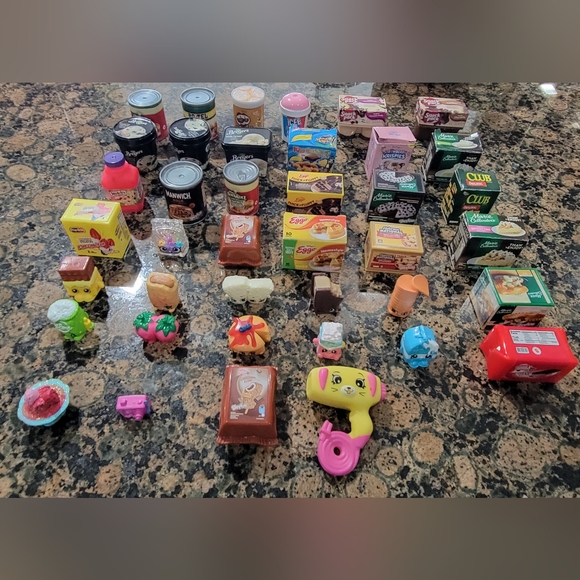 Shopkins Real Littles mini collectible toys bundle - Picture 1 of 1
